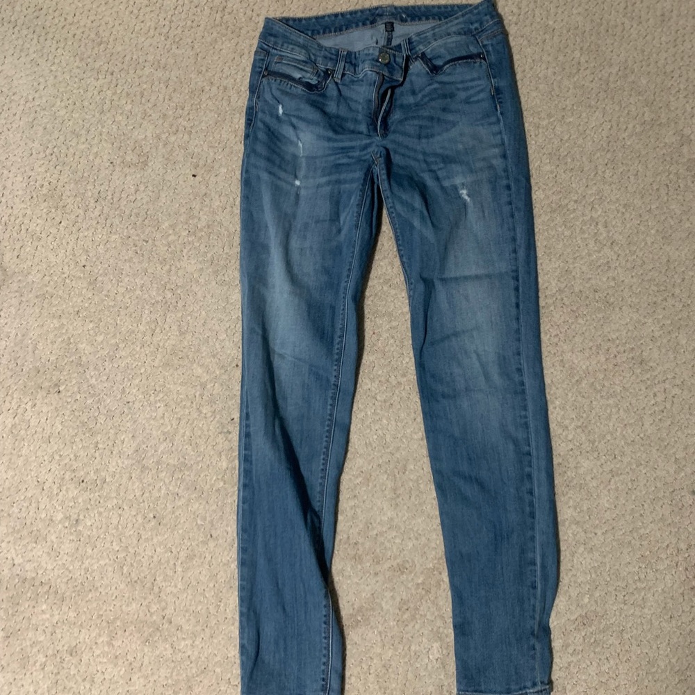 White House Black Market skinny jeans size 6